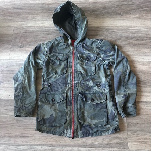 Peek Girls olive Green Camo Hooded Jacket XL 10 discounted shipping - Picture 2 of 8